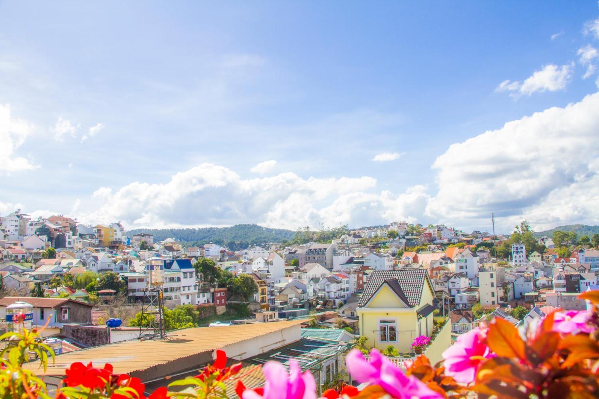 Ha Khoa Hotel Dalat Exterior photo