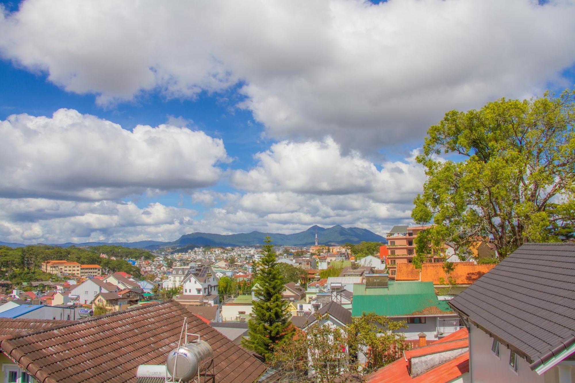 Ha Khoa Hotel Dalat Exterior photo